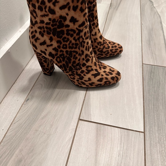 Leopard booties - Picture 2 of 2